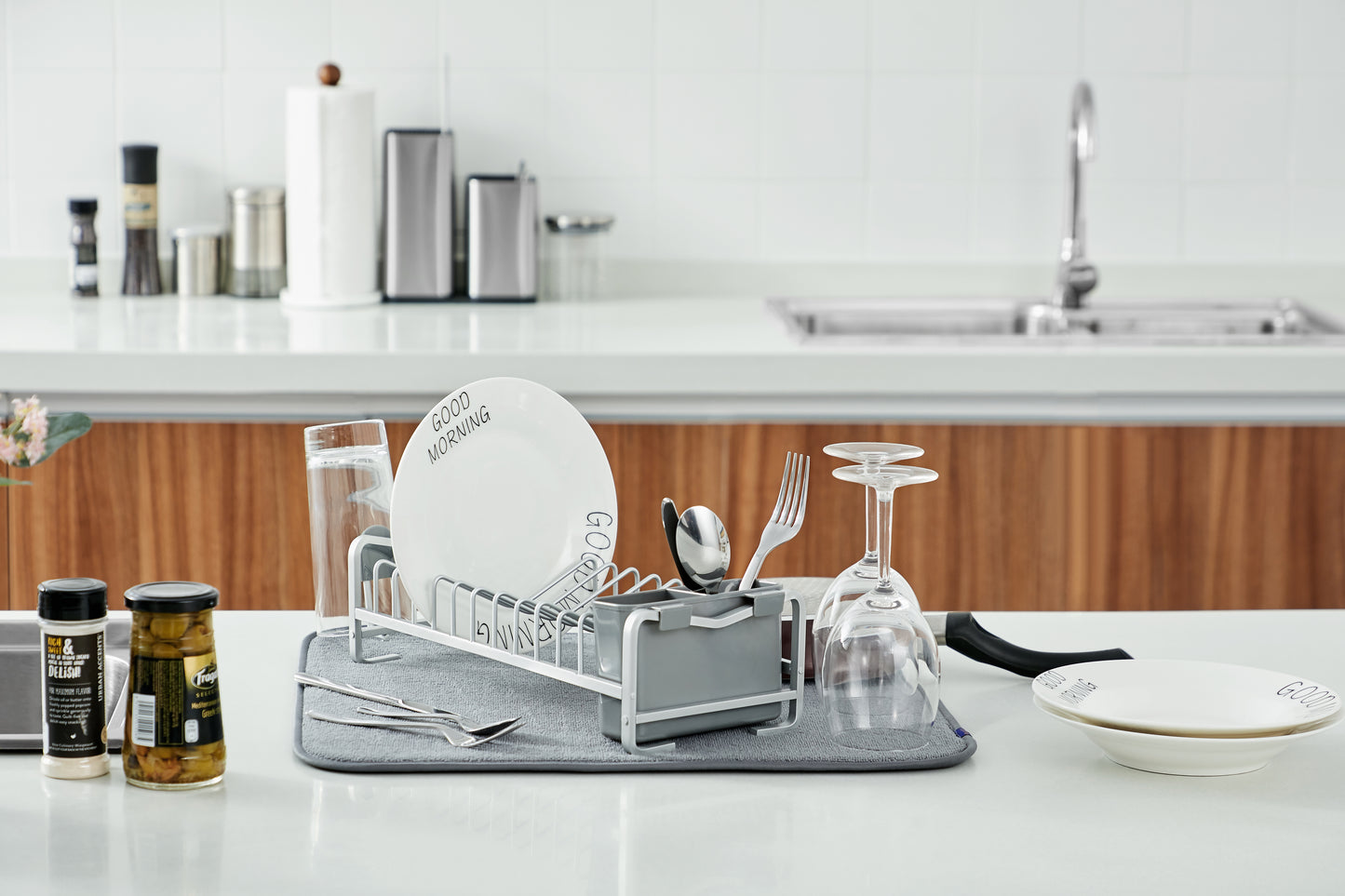 Aluminum Compact Dish Drying Rack with Microfiber Drying Mat 112050 - Kingrack Home